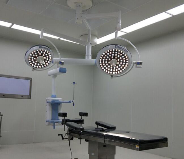 长江医院手术室无影灯安装案例